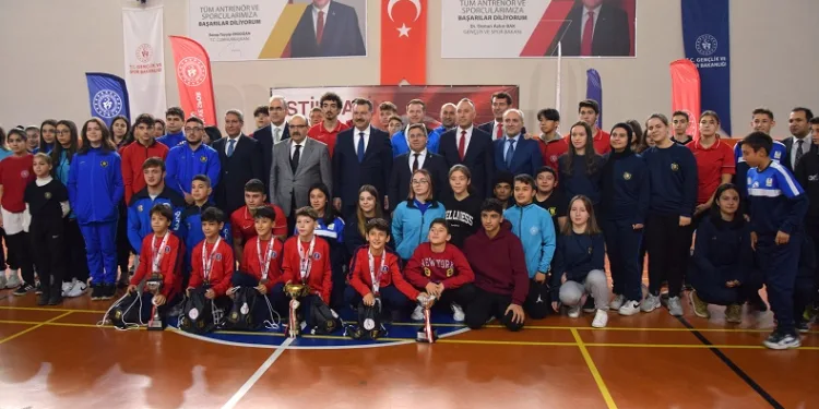 Balıkesir’de spora ve sporcuya tam destek