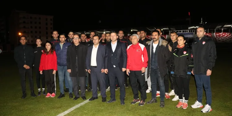 Van’da hakemler maça çıkmama kararı aldı