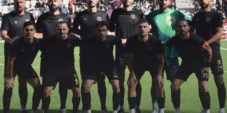 Anadolu Üniversitesi play-off’u bırakmıyor