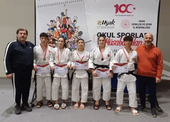 Yunusemreli judocular Uşak’ta madalyaları topladı