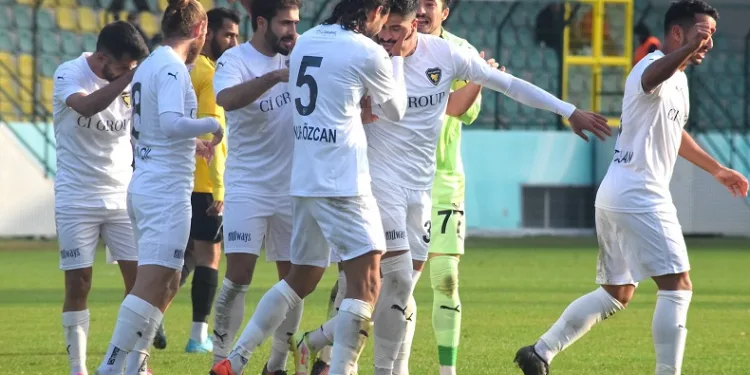Bucaspor 1928, deplasmanda kaybetmeyen tek takım
