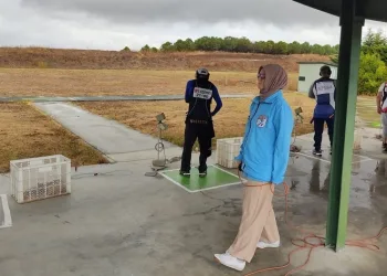 Denizli’nin ilk lisanlı atıcılık hakemi 19 yıldır ulusal müsabakaları yönetiyor