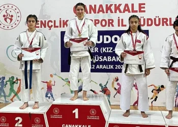 Lüleburgazlı öğrenci bölge birinciliğini kazandı