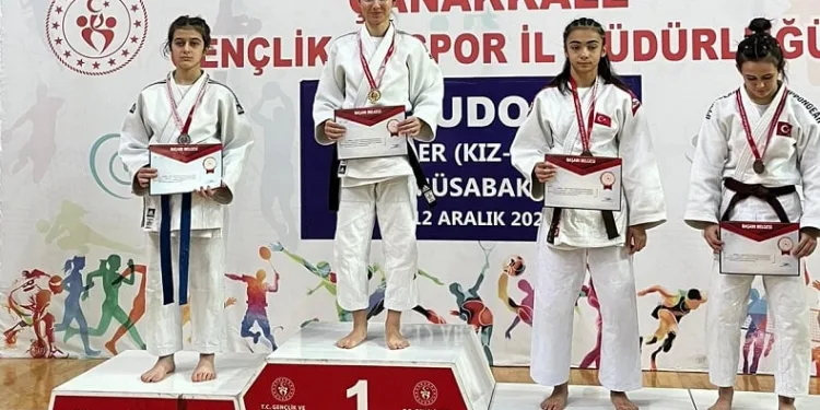 Lüleburgazlı öğrenci bölge birinciliğini kazandı
