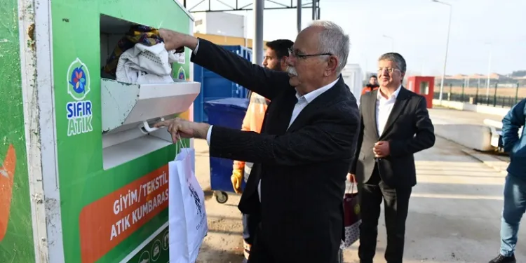 Çanakkale Belediyesi 1’inci Sınıf Atık Getirme Merkezi tanıtıldı
