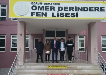 Liseli gençler küfür ve argoya karşı yarıştı