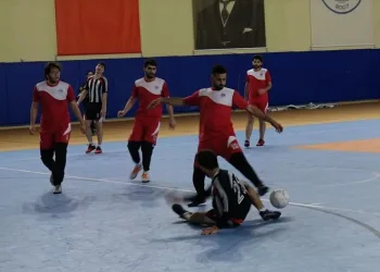 Kırklareli’nde Uluslararası öğrenciler arası Futsal Dünya Kupası heyecanı