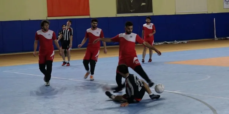 Kırklareli’nde Uluslararası öğrenciler arası Futsal Dünya Kupası heyecanı