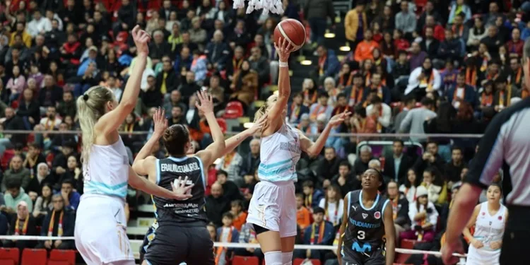 EuroCup Women Play-Off: Melikgazi Kayseri Basketbol: 81 – Movistar Estudiantes: 55