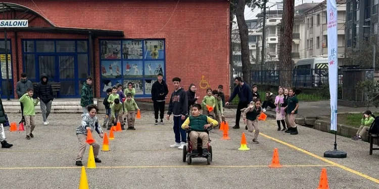 İlkokul fiziksel etkinlikleri oyunları devam ediyor