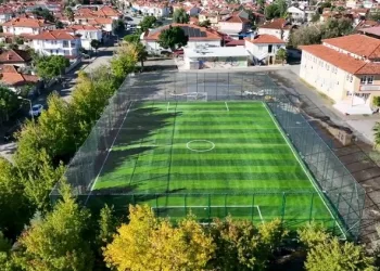 Ortaca, halı sahalarına kavuşmaya başladı