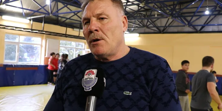 Ali Kayalı: “Olimpiyatlarda en fazla madalya alan güreş branşı Türkiye’yi en iyi şekilde temsil ediyor”