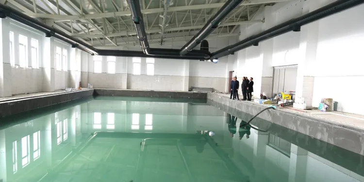 Sivrihisar yarı olimpik kapalı yüzme havuzunda sona yaklaşıldı