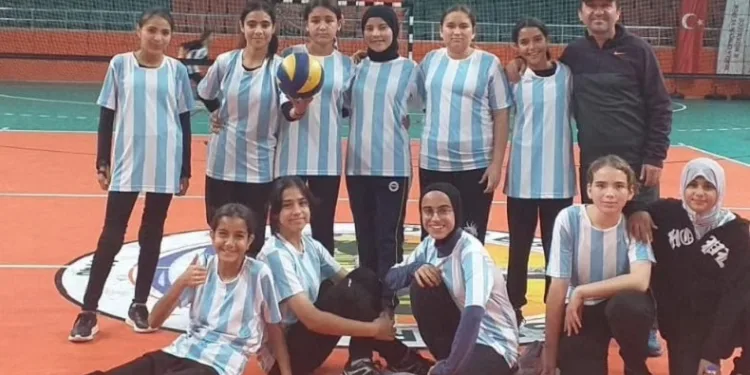 Köyceğiz İmam Hatip Ortaokulu voleybolda ilçe şampiyonu oldu