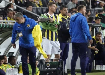 Serdar Aziz, 71 gün sonra formasına kavuştu