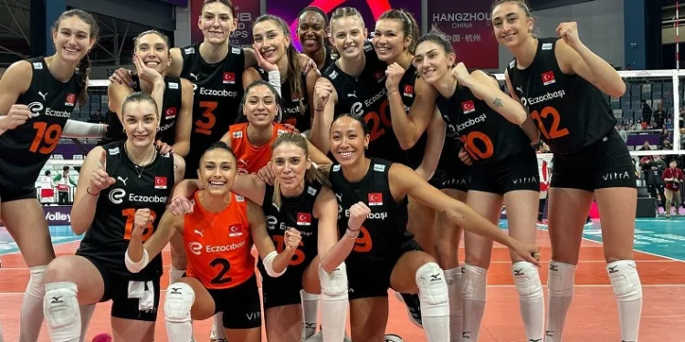 Eczacıbaşı Dynavit, FIVB Dünya Kulüpler Şampiyonası’nda yarı finalde