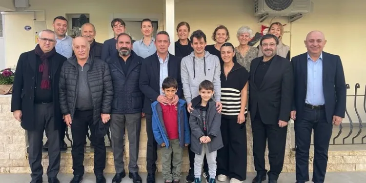 Kulüpler Birliği Başkanı Ali Koç ve beraberindeki heyet, Halil Umut Meler’i ziyaret etti