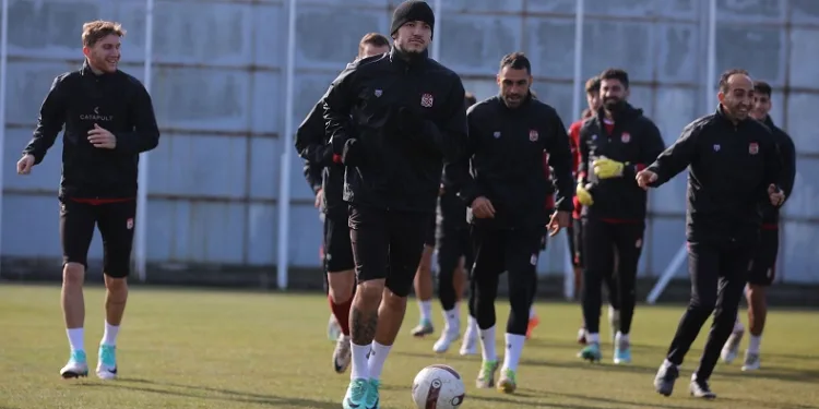 Sivasspor, Başakşehir maçına iddialı hazırlanıyor