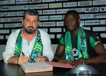 Nijerya’da yakalandığı sıtma hastalığı sebebiyle hayatını kaybeden Kocaelispor Asbaşkanı toprağa verildi