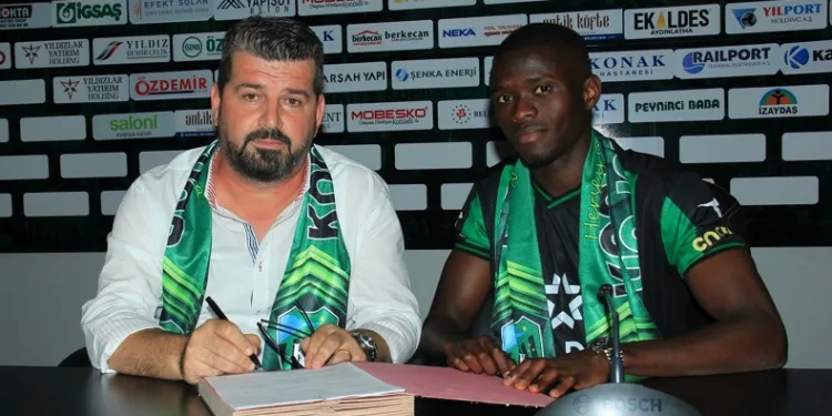 Nijerya’da yakalandığı sıtma hastalığı sebebiyle hayatını kaybeden Kocaelispor Asbaşkanı toprağa verildi