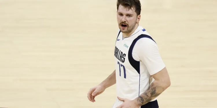 NBA’de Luka Doncic’in triple-double performansı Dallas’a galibiyeti getirdi