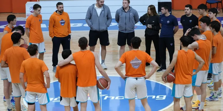 Çağdaş Bodrum Spor’un gençleri galibiyete hazırlanıyor