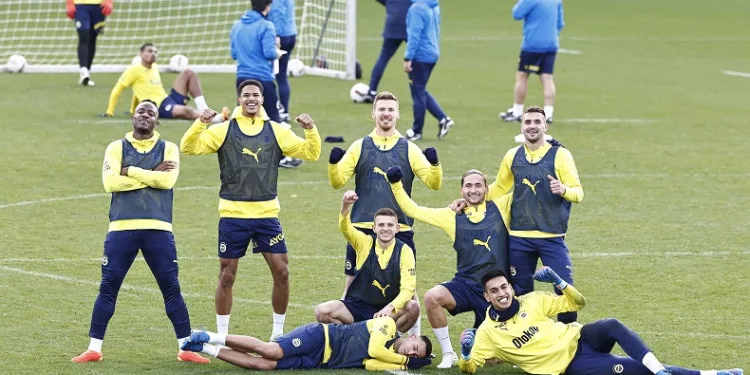 Fenerbahçe, Kayserispor maçının hazırlıklarını sürdürdü