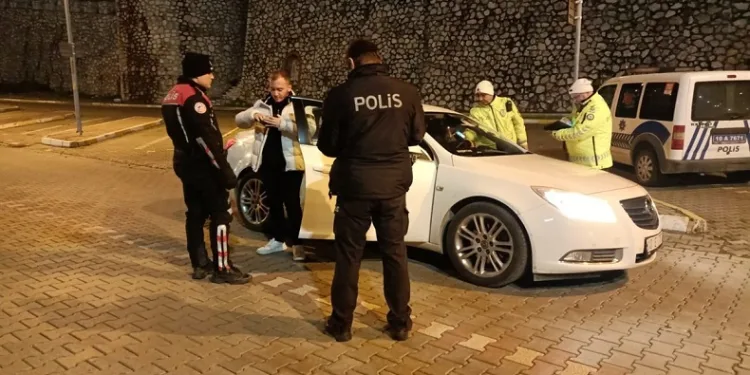 Balıkesir’de aranan 7 şahıs yakalandı
