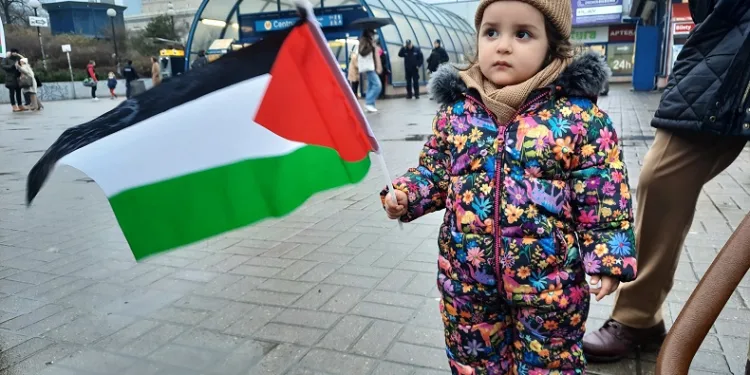 İsrail’in Gazze’ye yönelik saldırıları Polonya’da protesto edildi