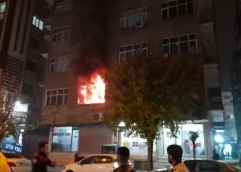 Diyarbakır’da ev yangını