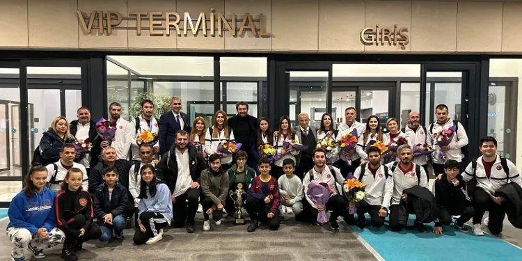 Golbol Milli Takım kafilesi İstanbul’a geldi