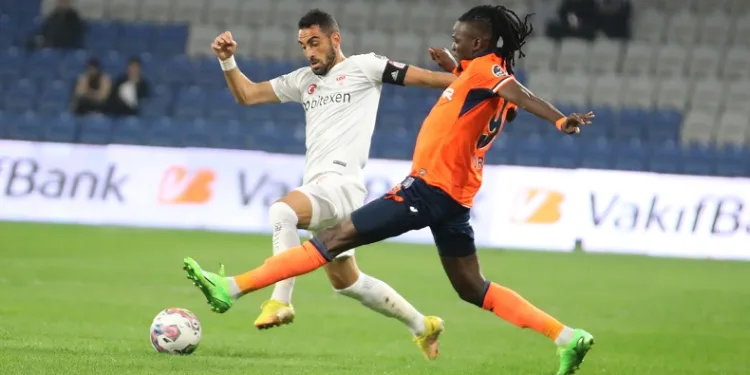 Sivasspor’da 3 isim ceza sınırında