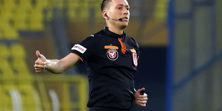 Kayserispor – Fenerbahçe maçını Zorbay Küçük yönetecek