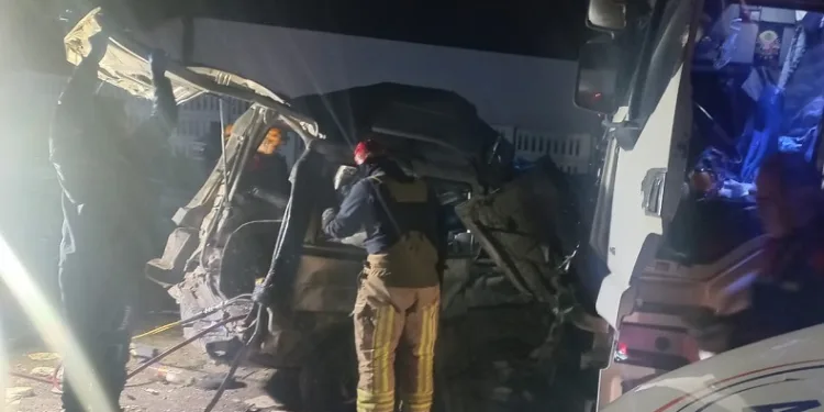 Bursa’daki zincirleme kazada 1 kişi hayatını kaybetti