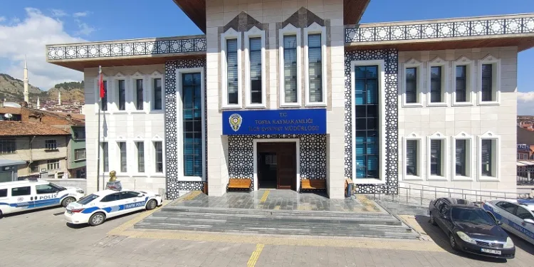 Tosya’da göçmen kaçakçılığı suçundan aranan şahıs yakalandı