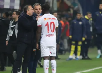 Kayserispor Teknik Direktörü Recep Uçar: “Bu mücadelenin karşılığı en azından 1 puan olabilirdi”