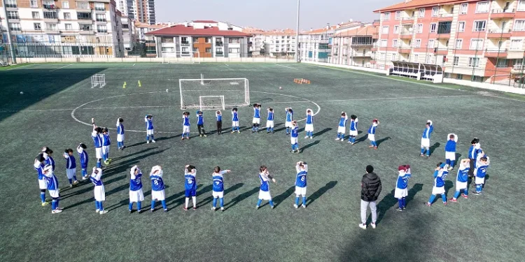 Altındağ Belediyesi ücretsiz futbol kursları açıyor