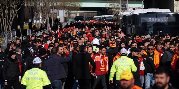 Galatasaray taraftarı, Fenerbahçe derbisinde yer alacak