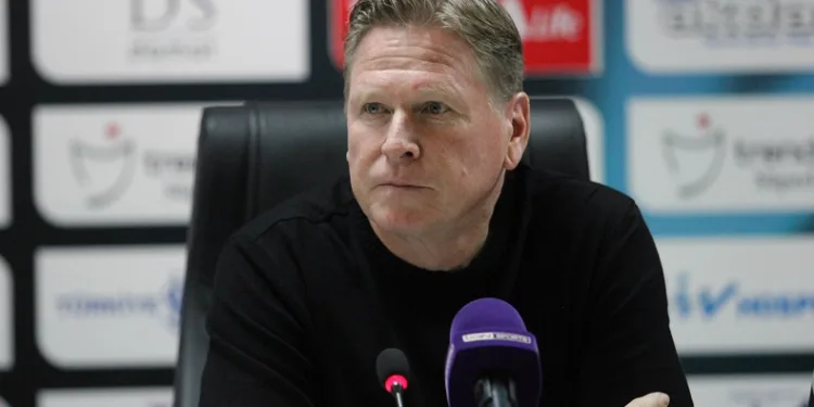 Samsunspor Teknik Direktörü Markus Gisdol: “Aldığımız 1 puana mutlu olmamız lazım”