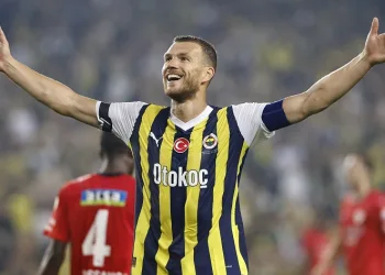 Derbide gözler Mauro Icardi ile Edin Dzeko’da