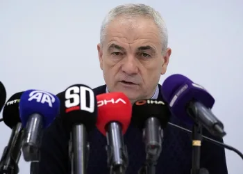 Rıza Çalımbay: “Yalnız bırakıldığımı düşünüyorum”