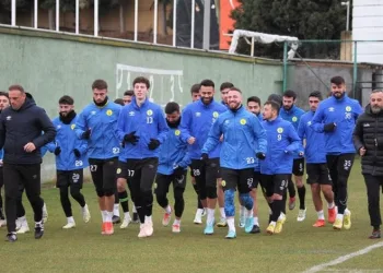 Darıca Gençlerbirliği yönetimi: “Kulübümüzü kurtarmaya yönelik tekliflere açığız”