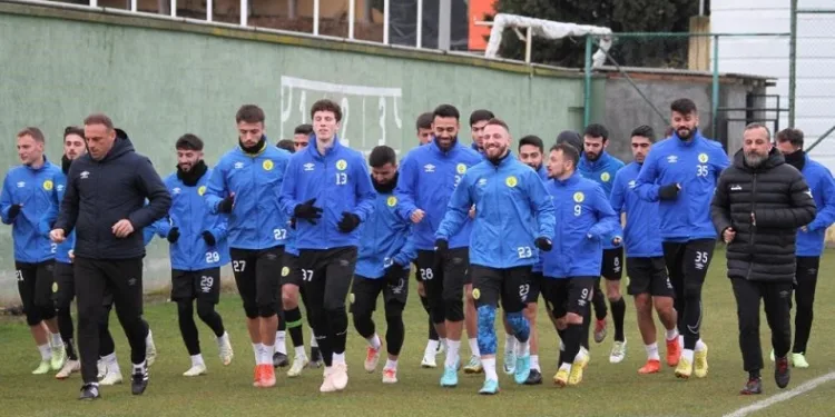 Darıca Gençlerbirliği yönetimi: “Kulübümüzü kurtarmaya yönelik tekliflere açığız”