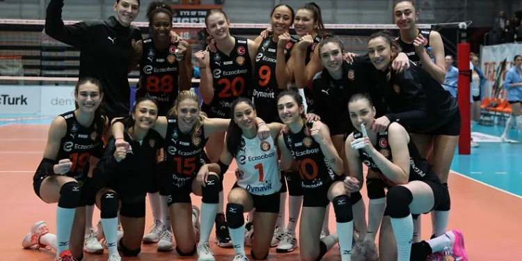 Sultanlar Ligi : Eczacıbaşı Dynavit: 3 – PTT: 0