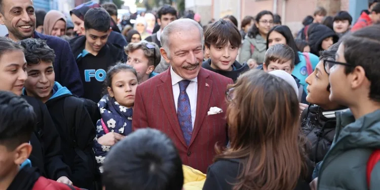 Bayrampaşa’da en büyük yatırım okullara