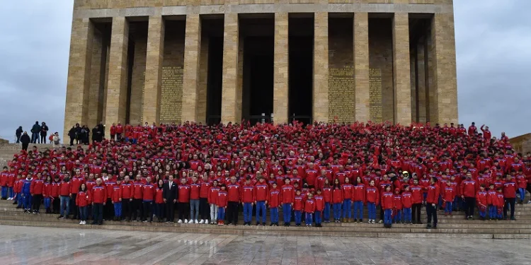 Altınordu’dan Anıtkabir’e ziyaret