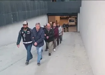 Tapuda rüşvet operasyonunda 4 tutuklama
