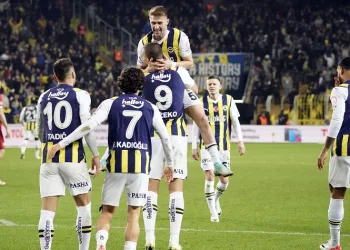 Fenerbahçe, Galatasaray’a karşı seriyi bitirmek istiyor