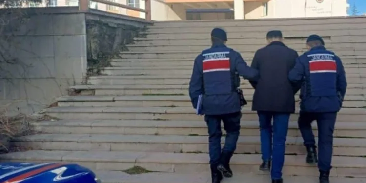 Ankara’da göçmen kaçakçısı suçüstü yakalandı