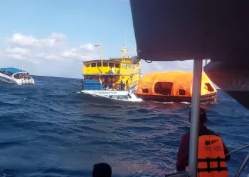 Tayland’da batan feribottaki 70 yolcu son anda kurtarıldı